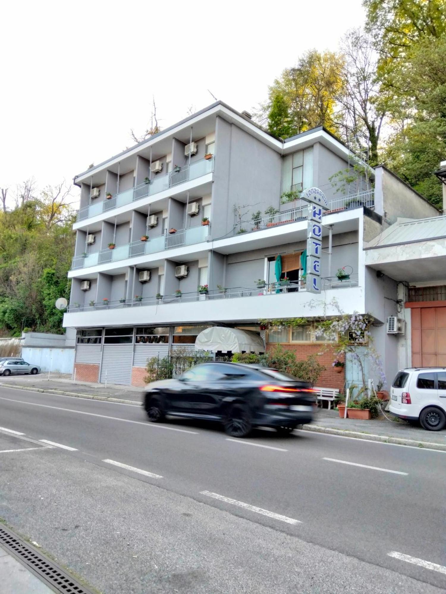 Hotel Lombardia Seveso エクステリア 写真
