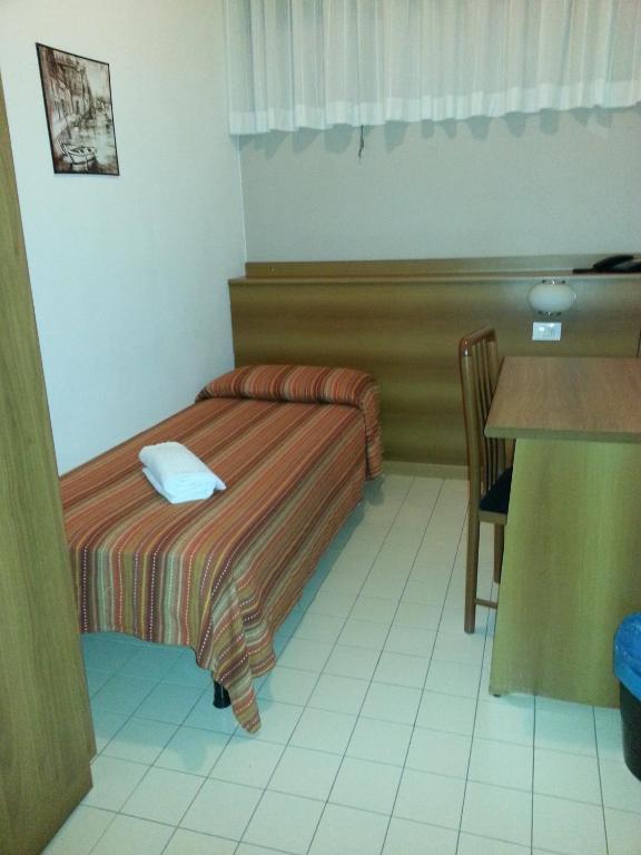 Hotel Lombardia Seveso 部屋 写真