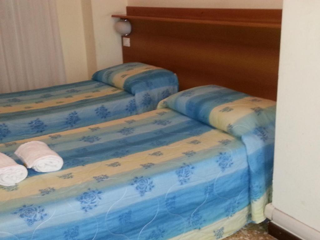 Hotel Lombardia Seveso エクステリア 写真