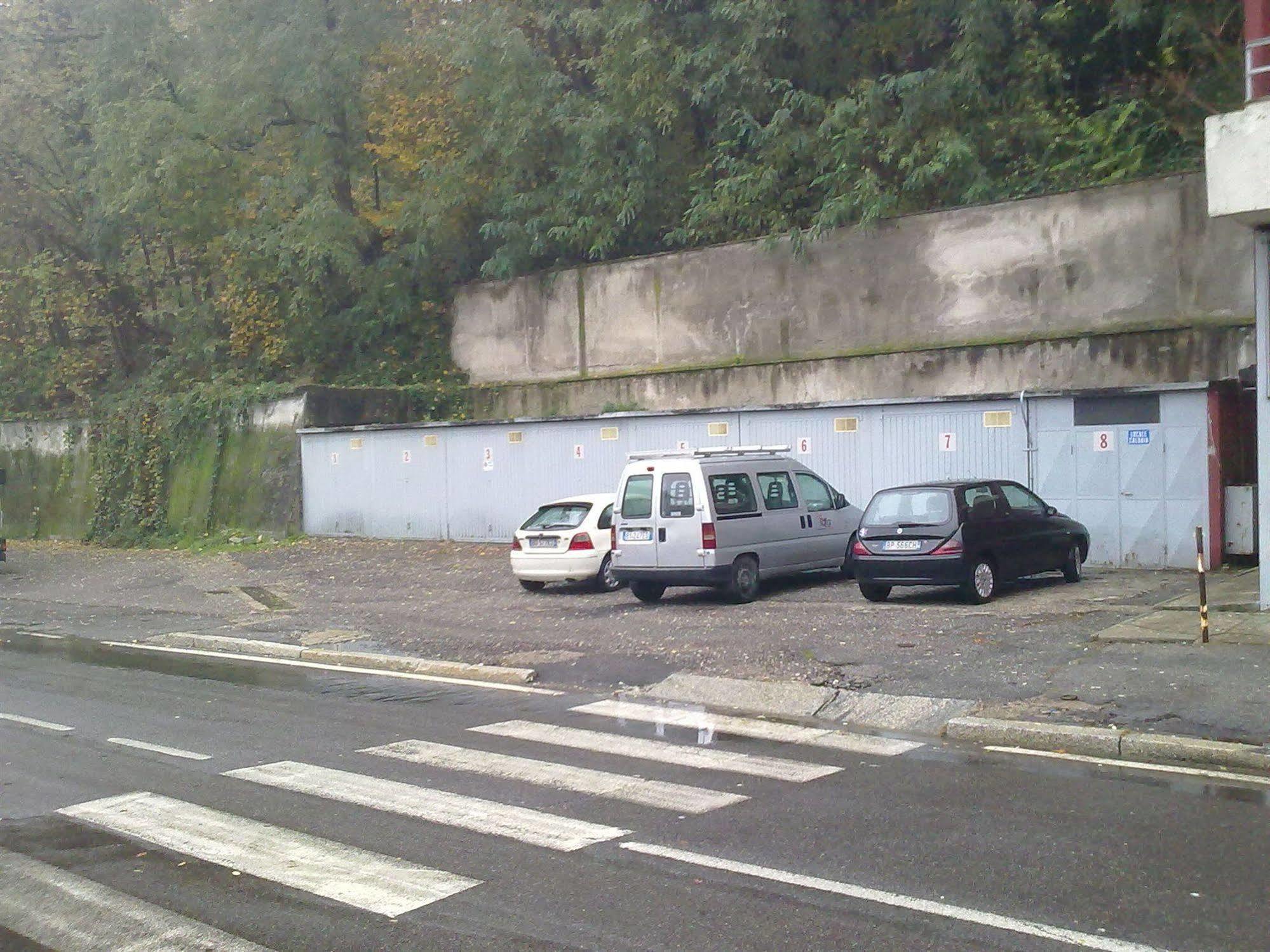 Hotel Lombardia Seveso エクステリア 写真